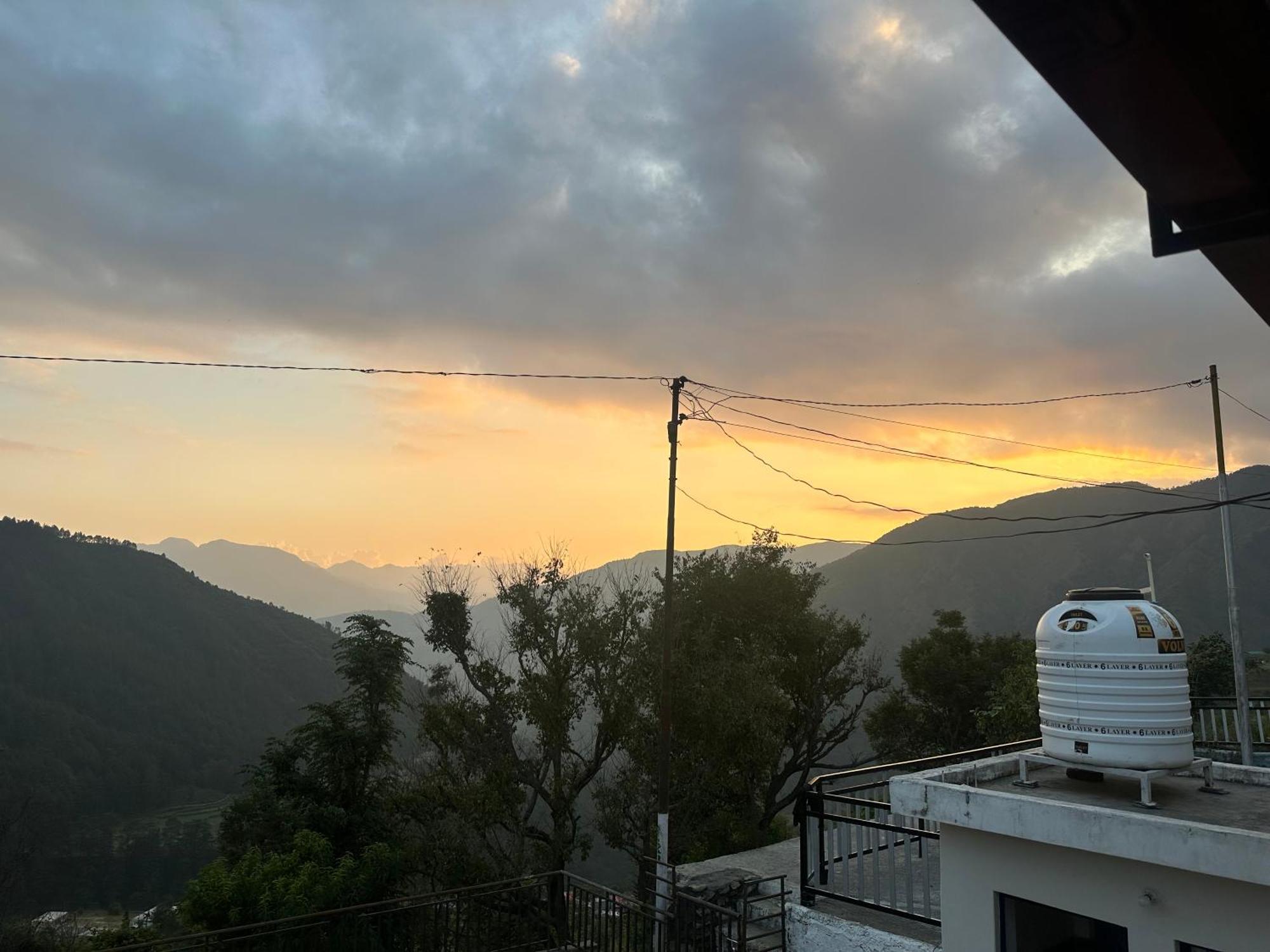 Deodar Village Homestay Devalsari Masuri Exterior foto